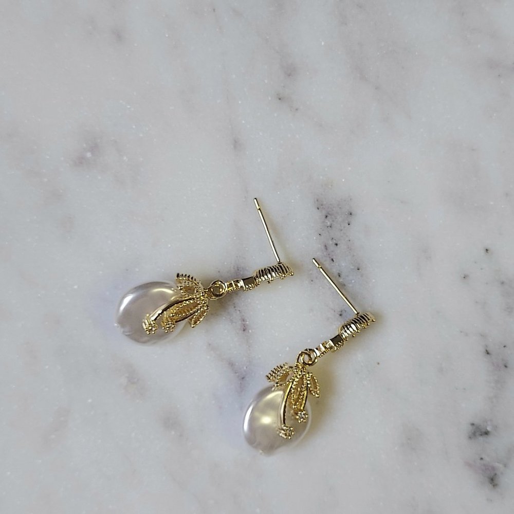 Freshwater pearl 14kt gold plated drop earrings NEW - Picture 5 of 7